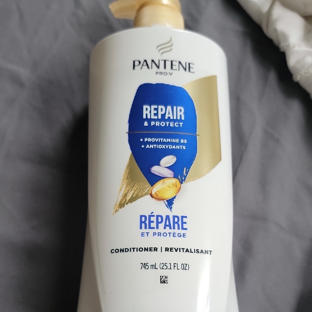 Pantene Repair & Protect Conditioner Provitamine B5 Antioxydants  25.1 Fl Oz